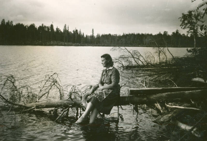 Lotta on the shore of lake Kursmajärvi